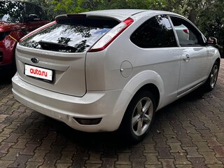 2010 Ford Focus II Рестайлинг, белый, 620000 рублей, вид 3
