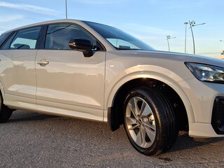 2025 Audi Q2 L 35 TFSI I Рестайлинг, серый, 3310000 рублей, вид 4