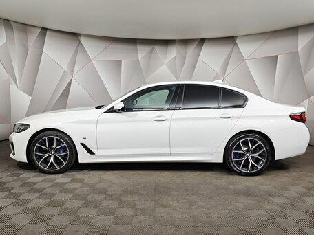 2021 BMW 5 серии 530d xDrive VII (G30/G31/G38) Рестайлинг, белый, 4699000 рублей, вид 5
