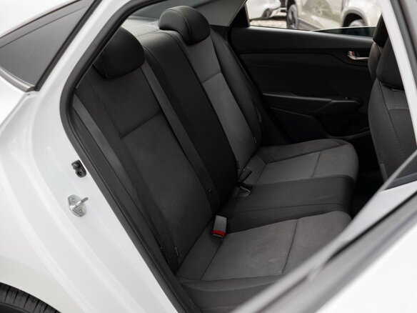 2019 Hyundai Solaris II, белый, 1415000 рублей - вид 6