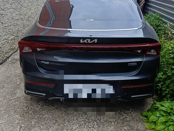 2022 Kia K5 III, серый, 4000000 рублей - вид 1