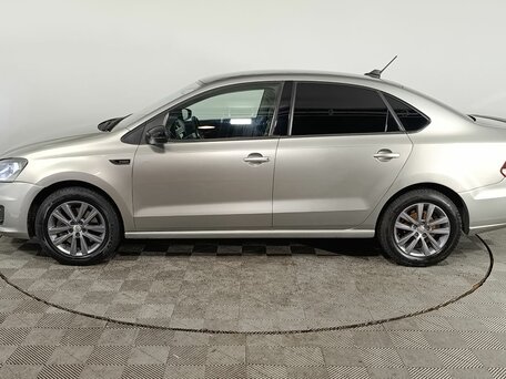 2020 Volkswagen Polo V Рестайлинг, серый, 1160000 рублей, вид 4