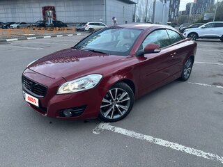 2010 Volvo C70 II Рестайлинг, красный, 1925000 рублей, вид 4