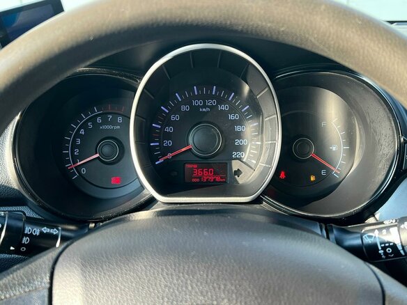 2013 Kia Rio 5-speed III, синий, 800000 рублей - вид 10