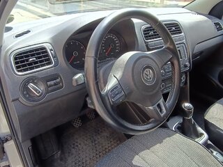 2014 Volkswagen Polo V, жёлтый, 1050000 рублей, вид 5