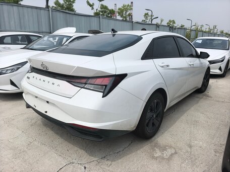 2023 Hyundai Elantra VII (CN7), белый, 1580000 рублей, вид 3