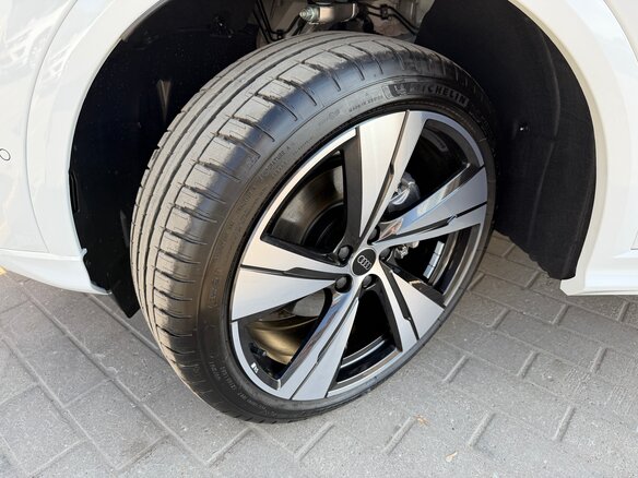 2025 Audi Q5 Sportback TFSI quattro S tronic II (GU), белый, 7800000 рублей - вид 11