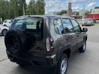 2026 Lada (ВАЗ) Niva Travel I Рестайлинг, серый, 1439000 рублей, вид 4