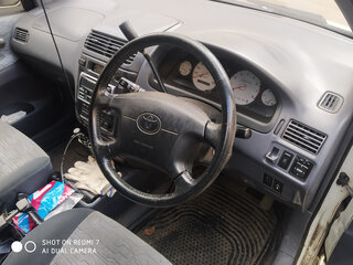 1999 Toyota Ipsum I (M10), белый, 480000 рублей, вид 5