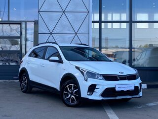 2021 Kia Rio X IV Рестайлинг, белый, 1699000 рублей, вид 3