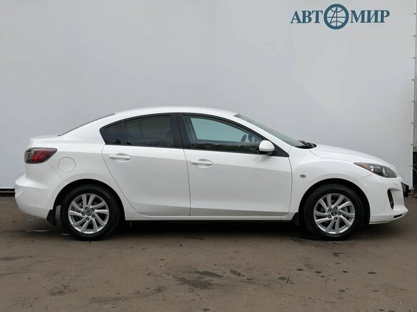 2013 Mazda 3 II (BL) Рестайлинг, белый, 829000 рублей - вид 3