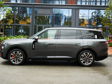2026 Lynk & Co 900, серый, 8300000 рублей, вид 4