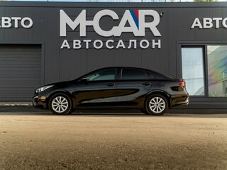 2019 Kia Cerato IV, чёрный, 1650000 рублей, вид 2