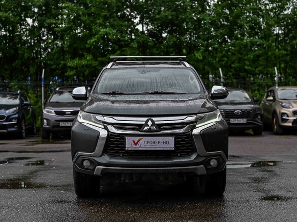 2019 Mitsubishi Pajero Sport III, серый, 2380000 рублей - вид 2