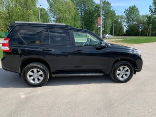 2016 Toyota Land Cruiser Prado 150 Series Рестайлинг 1, чёрный, 3900000 рублей, вид 2
