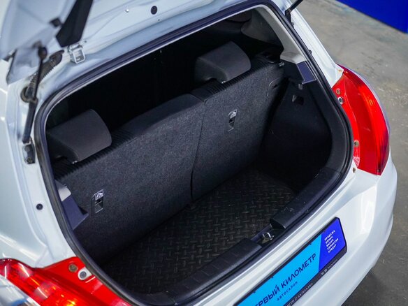 2012 Suzuki Swift IV, белый, 710000 рублей - вид 8