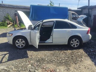 2011 Volvo S40 II Рестайлинг, белый, 650000 рублей, вид 5