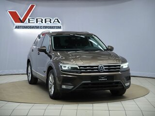2017 Volkswagen Tiguan II, коричневый, 2070000 рублей, вид 3