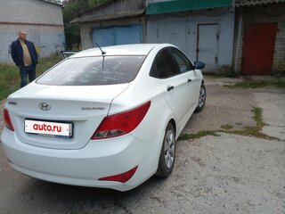 2015 Hyundai Solaris I Рестайлинг, белый, 1050000 рублей, вид 3