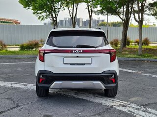 2022 Kia Seltos I Рестайлинг, белый, 1850000 рублей, вид 4