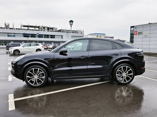 2020 Porsche Cayenne Coupé III, чёрный, 5399000 рублей, вид 2
