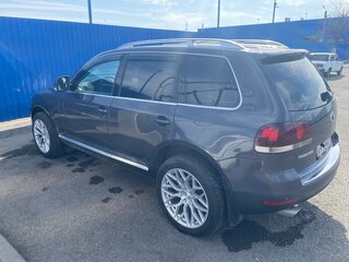 2007 Volkswagen Touareg I Рестайлинг, коричневый, 1099000 рублей, вид 3
