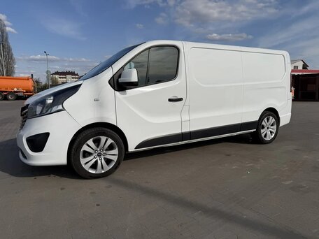2018 Opel Vivaro, белый, 2300000 рублей, вид 4