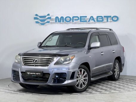 Lexus LX III