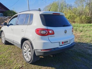 2010 Volkswagen Tiguan I, белый, 750000 рублей, вид 3