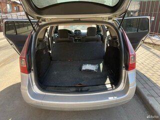 2007 Renault Megane II Рестайлинг, серебристый, 500000 рублей, вид 3