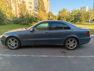 2007 Mercedes-Benz E-Класс 320 III (W211, S211) Рестайлинг, серебристый, 1100000 рублей, вид 4