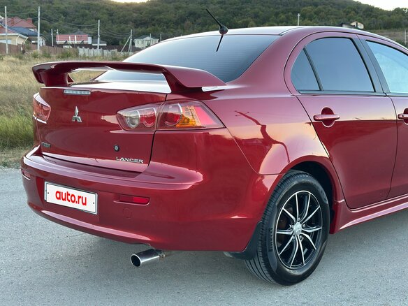 2007 Mitsubishi Lancer X, красный - вид 7