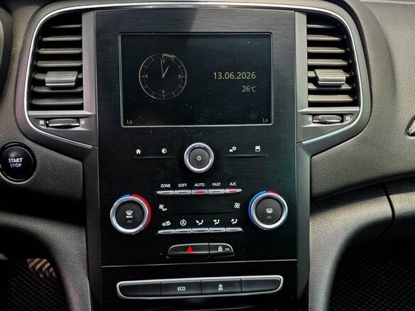 2018 Renault Megane IV, чёрный, 1075000 рублей - вид 16