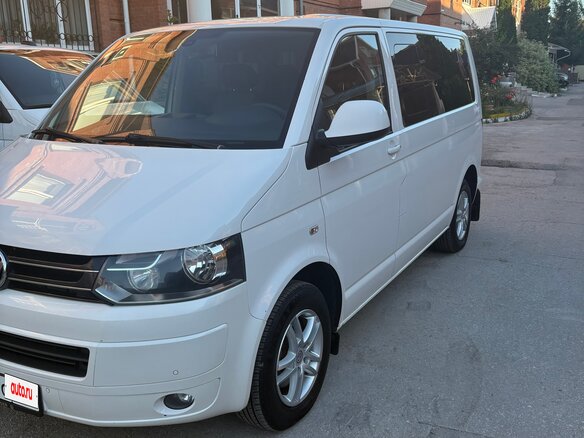 2013 Volkswagen Caravelle, белый, 2300000 рублей - вид 1