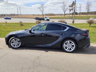 2020 Lexus IS 300 III Рестайлинг 2, чёрный, 3200000 рублей, вид 2