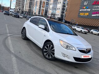 2011 Opel Astra J, белый, 600000 рублей, вид 2
