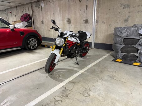 2015 Ducati Monster 821, белый, 680000 рублей, вид 3