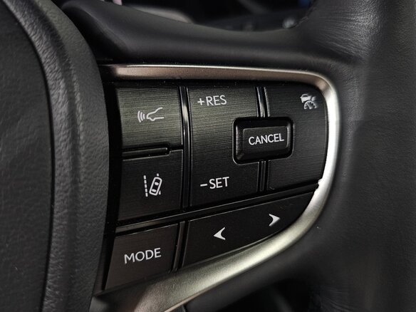 2025 Lexus ES 300h VII Рестайлинг 2, чёрный, 7200000 рублей - вид 28