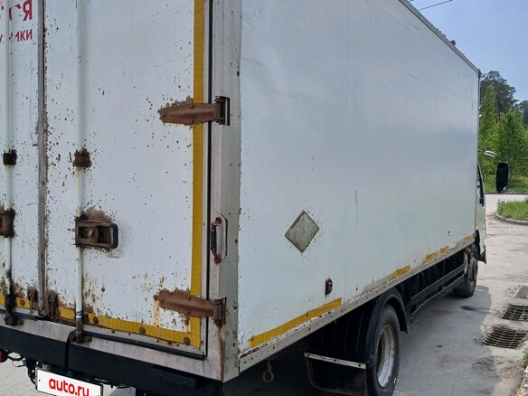 2011 Isuzu Elf (N-series), белый, 1000000 рублей - вид 12