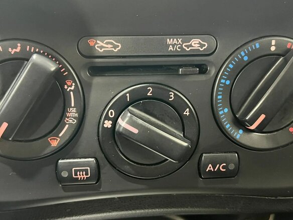 2014 Nissan Juke I, серый, 940000 рублей - вид 15