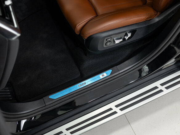 2026 BMW X5 40i IV (G05/G18) Рестайлинг, чёрный, 29990000 рублей - вид 12