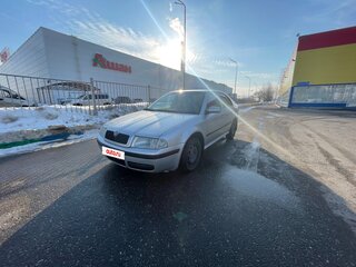 2004 Skoda Octavia I (A4) Рестайлинг, серебристый, 400000 рублей, вид 2