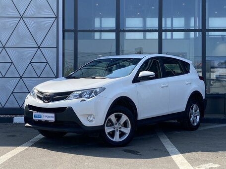Toyota RAV4 IV (XA40)