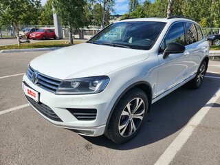 2018 Volkswagen Touareg II Рестайлинг, белый, 3900000 рублей, вид 1