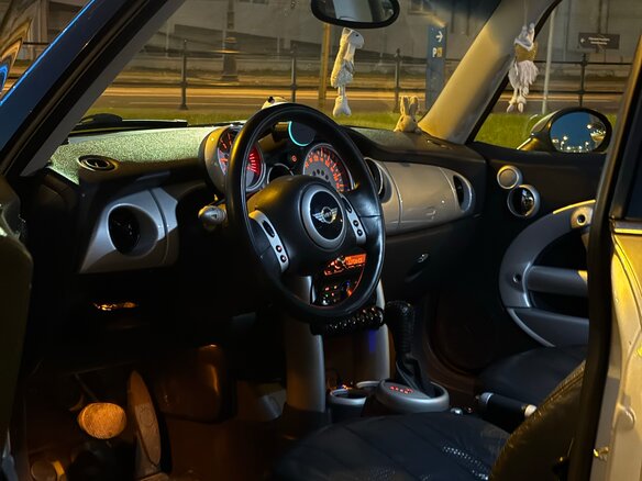 2002 Mini Hatch Cooper I (R50), серебристый, 650000 рублей - вид 9