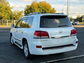 2012 Lexus LX 570 III Рестайлинг, белый, 4100000 рублей, вид 4