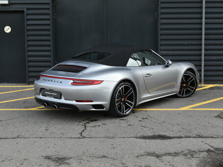 2017 Porsche 911 Carrera 4S VII (991) Рестайлинг, серебристый, 11000000 рублей, вид 5