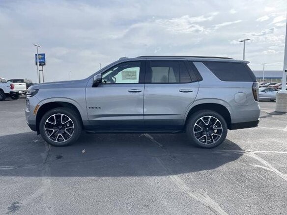 2026 Chevrolet Tahoe V Рестайлинг, серый, 15100577 рублей - вид 3