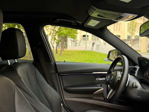 2016 BMW 3 серии 330i VI (F3x) Рестайлинг, серебристый - вид 20