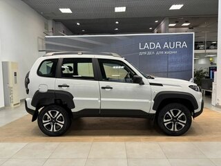 2026 Lada (ВАЗ) Niva Travel I Рестайлинг, белый, 1789000 рублей, вид 2